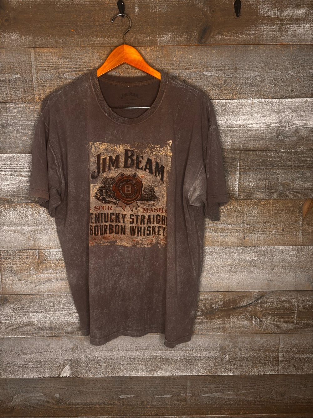 Jim Beam liquor bourbon whiskey distressed burnout Men’s Brown Graphic T-Shirt